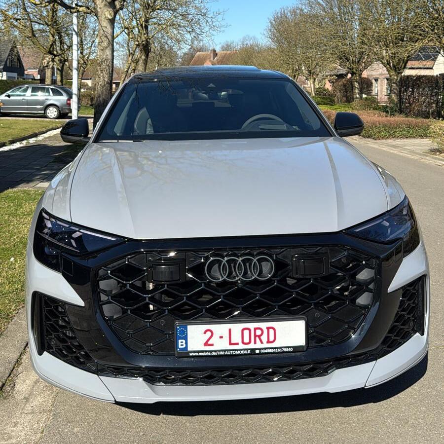 Audi RSQ8 Performance 2025